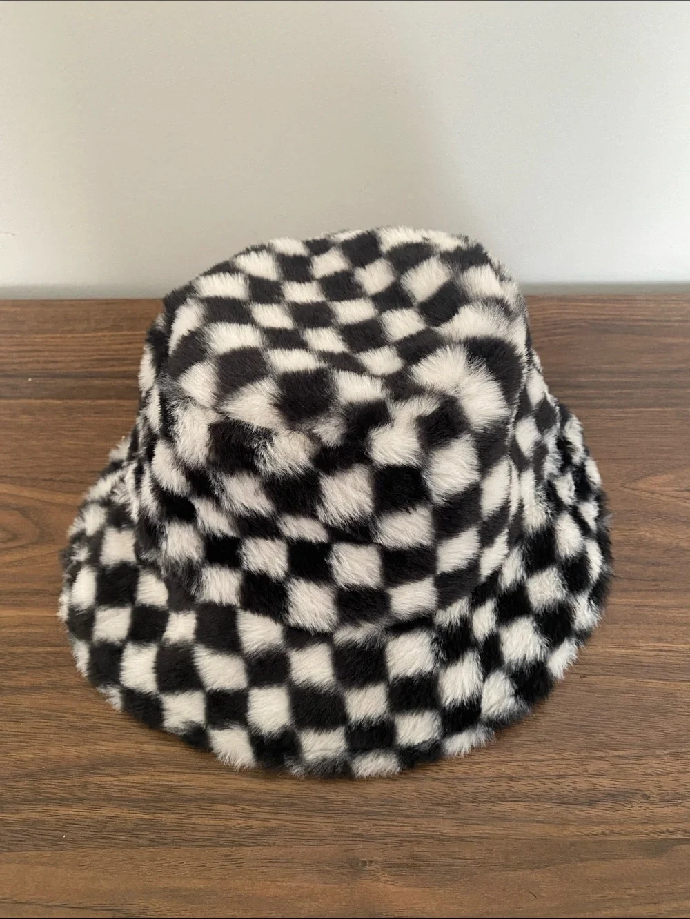 Checkered fuzzy bucket hat